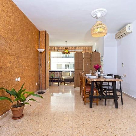 -Malagasunapts- West Beach Malaga Seafood & Relax Luaran gambar